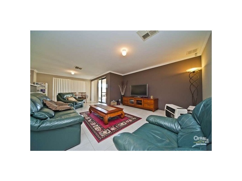 68 Yandella Promenade, Tapping WA 6065