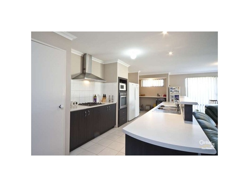 68 Yandella Promenade, Tapping WA 6065