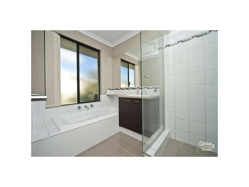 68 Yandella Promenade, Tapping WA 6065