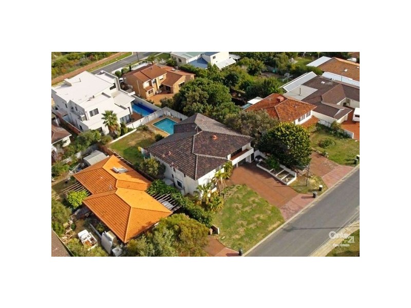 21 Page Drive, Mullaloo WA 6027