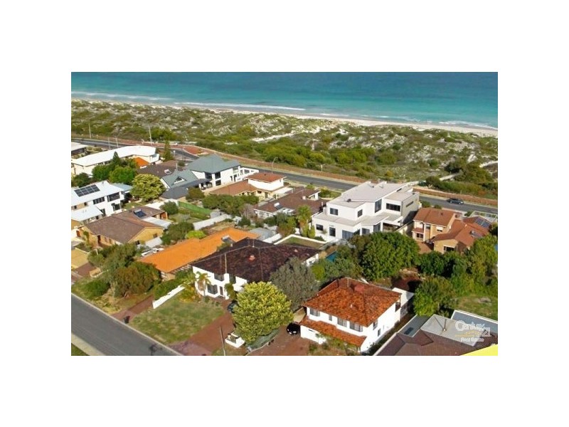 21 Page Drive, Mullaloo WA 6027