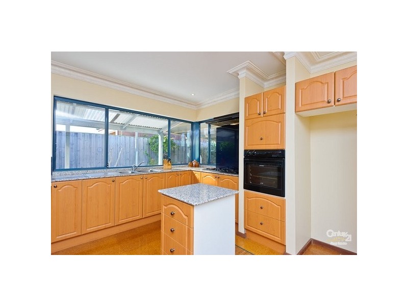 30 Dumaresq Loop, Quinns Rocks WA 6030