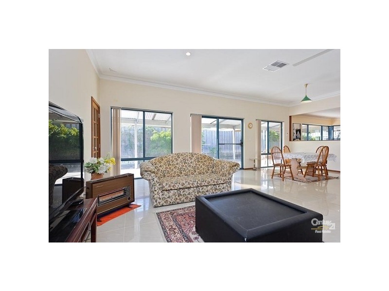 30 Dumaresq Loop, Quinns Rocks WA 6030