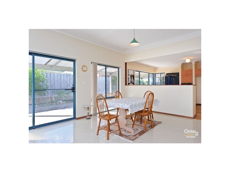 30 Dumaresq Loop, Quinns Rocks WA 6030
