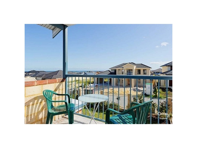 30 Dumaresq Loop, Quinns Rocks WA 6030