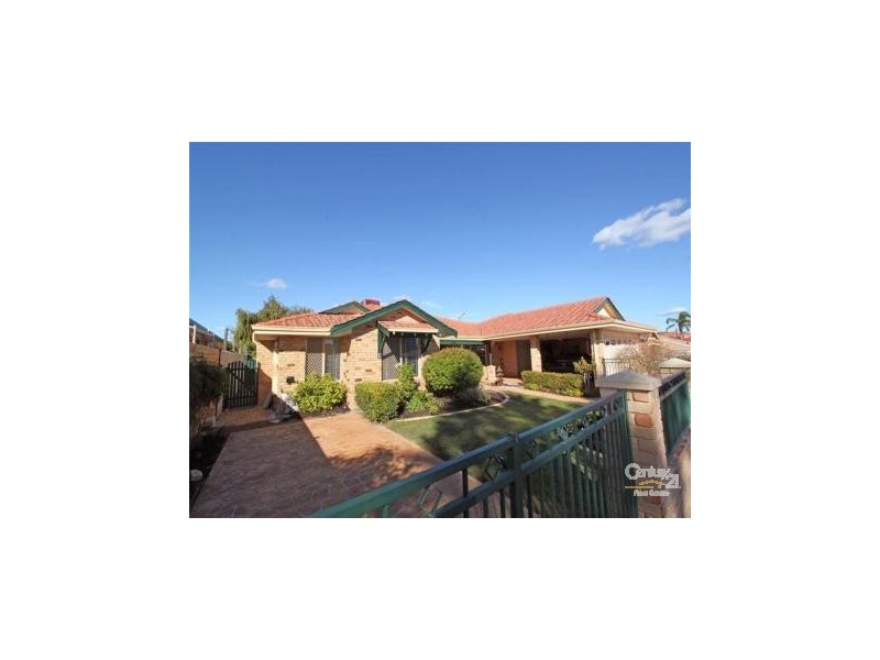 6 Bow Place, Mullaloo WA 6027