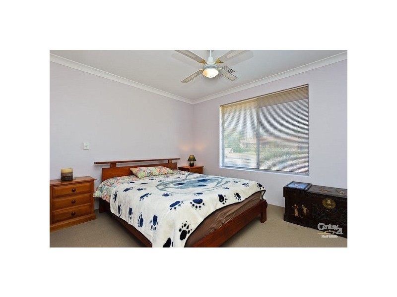 39 Pathfinder Road, Padbury WA 6025