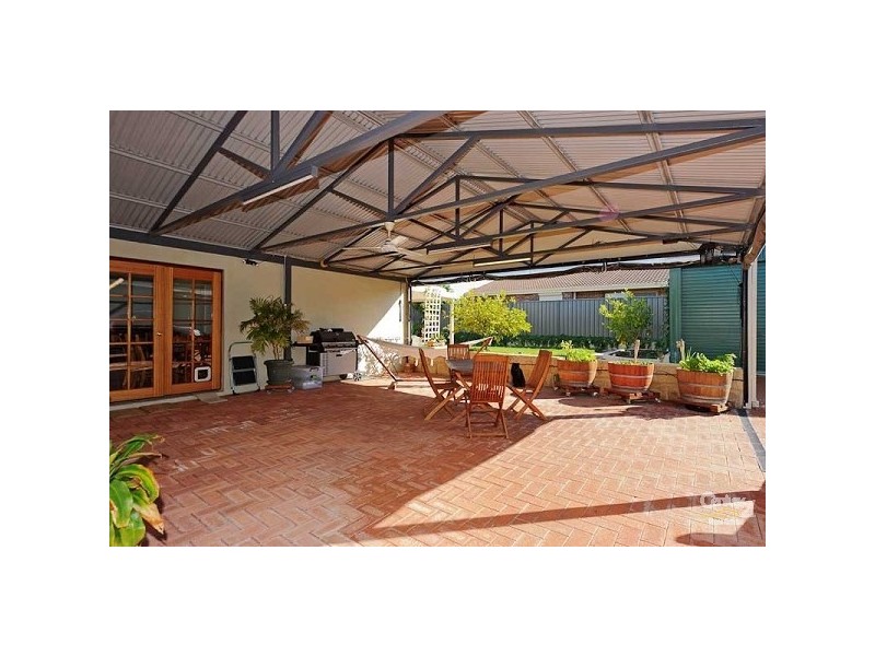 39 Pathfinder Road, Padbury WA 6025