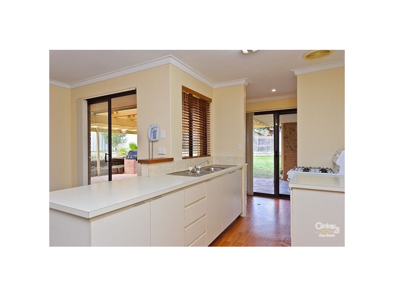 2 Coongan Court, Heathridge WA 6027