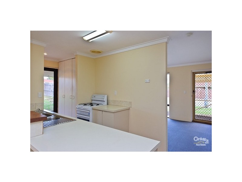 2 Coongan Court, Heathridge WA 6027