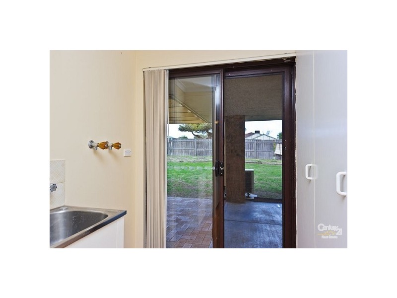 2 Coongan Court, Heathridge WA 6027