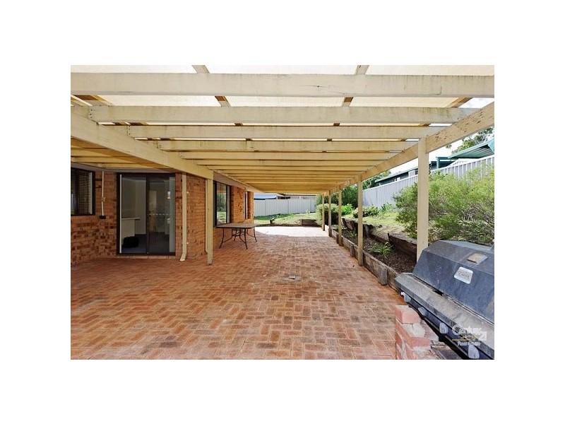 2 Coongan Court, Heathridge WA 6027