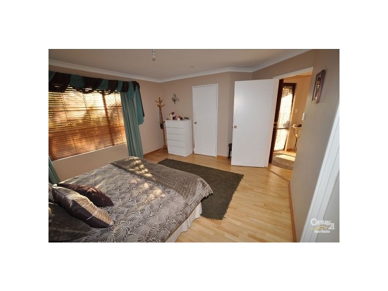 19 Viola Place, Beechboro WA 6063