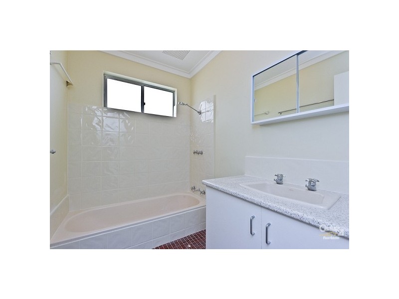 21a Gleddon Way, Hillarys WA 6025