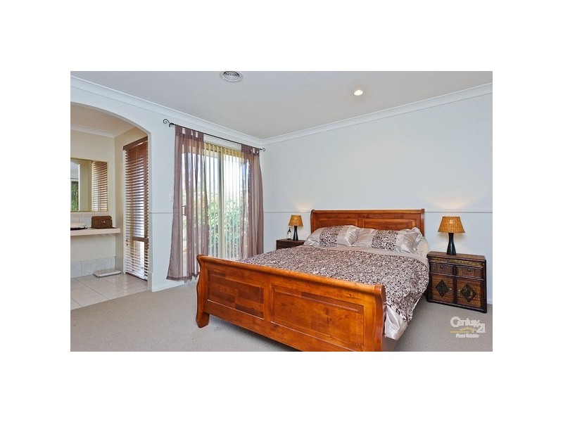 4 Phillip Close, Mullaloo WA 6027