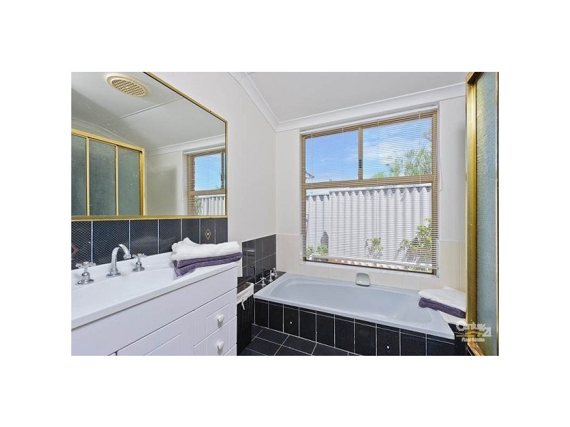 4 Phillip Close, Mullaloo WA 6027