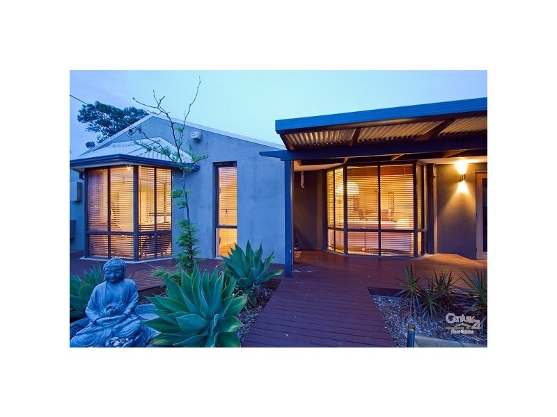 2 King Place, Padbury WA 6025