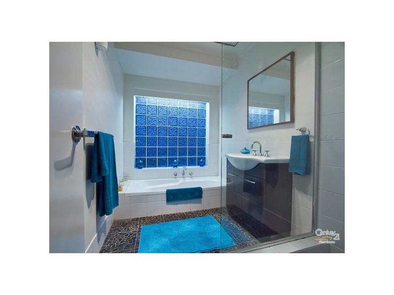 2 King Place, Padbury WA 6025