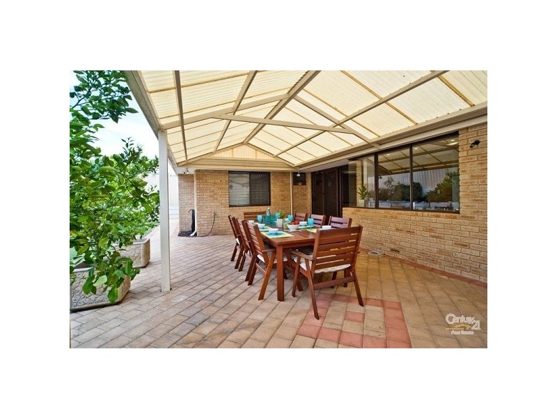 17 Benbullen Blvd, Kingsley WA 6026