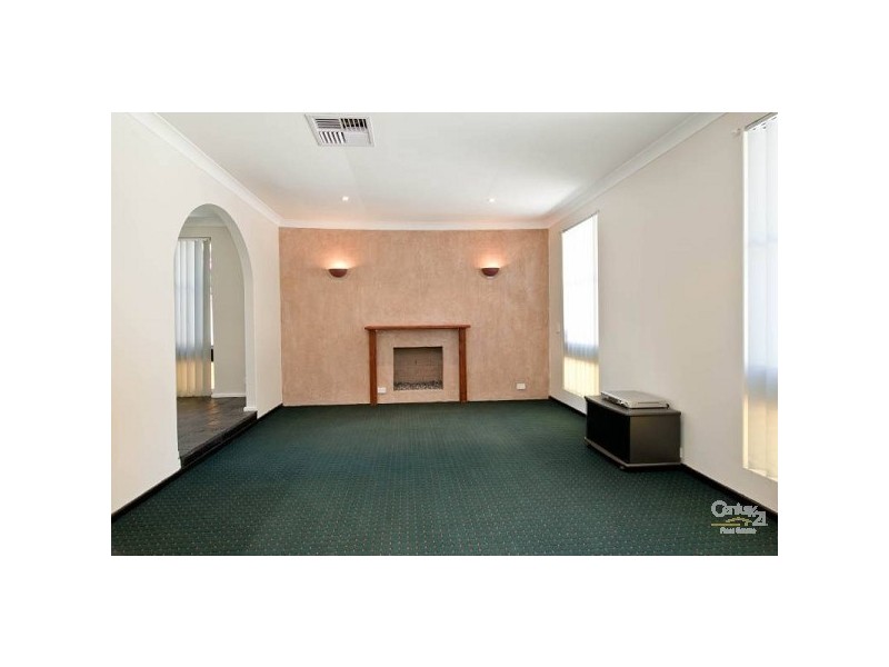 11 Fitzpatrick Way, Padbury WA 6025