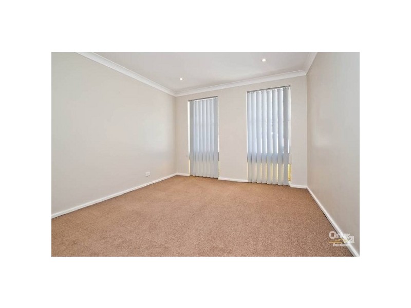 11 Fitzpatrick Way, Padbury WA 6025