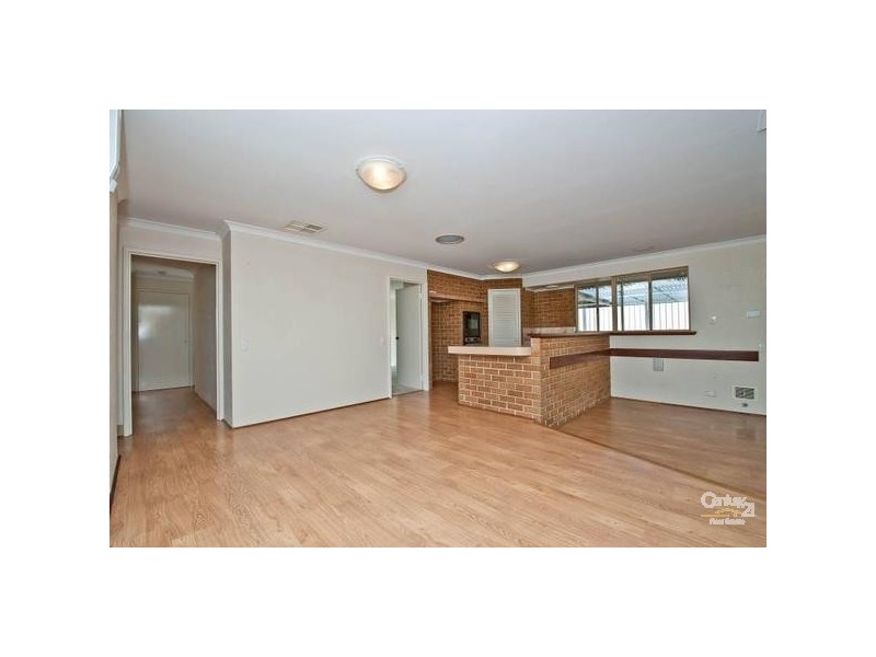 32 Pathfinder Road, Padbury WA 6025