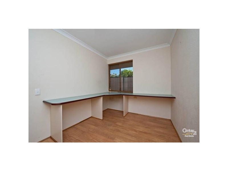 32 Pathfinder Road, Padbury WA 6025