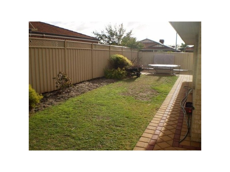 11 Westend Parade, Canning Vale WA 6155