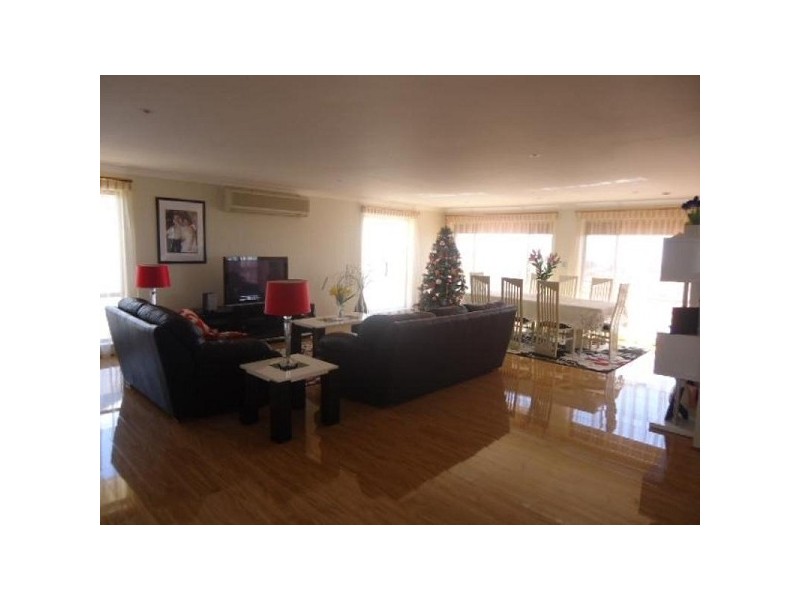 15 Merrifield Place, Mullaloo WA 6027