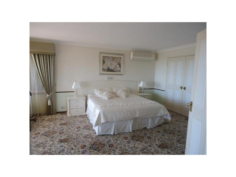 15 Merrifield Place, Mullaloo WA 6027