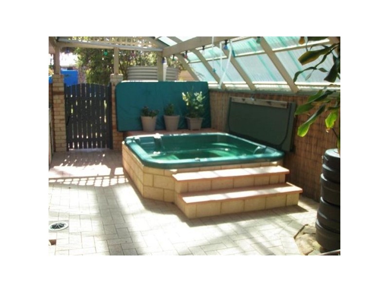 21 Calypso Retreat, Ocean Reef WA 6027