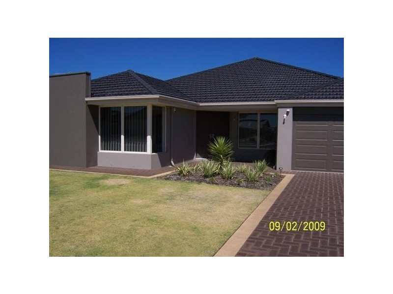 13 Columbus Loop, Success WA 6164