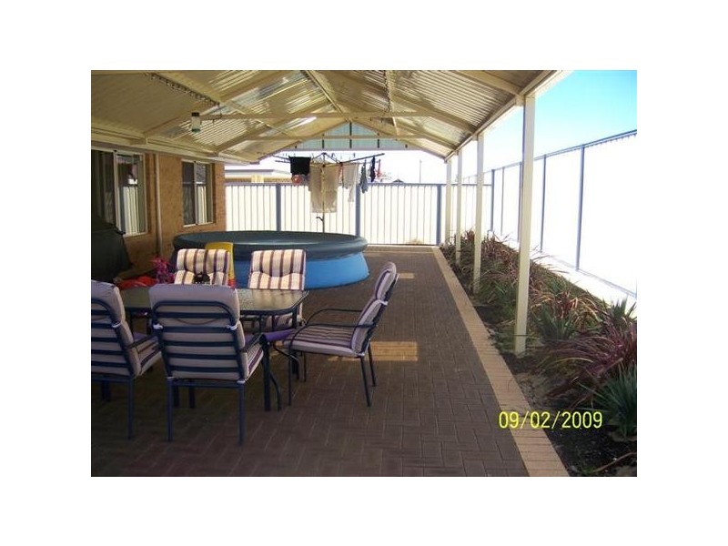 13 Columbus Loop, Success WA 6164