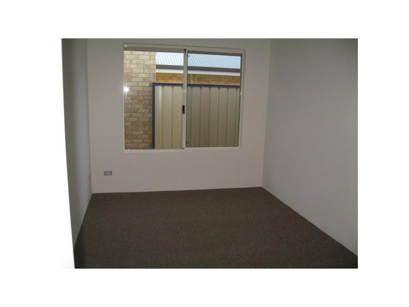 13 Columbus Loop, Success WA 6164