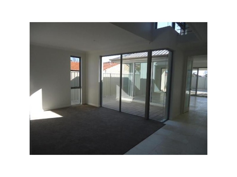 60 Flora Tce, Watermans Bay WA 6020