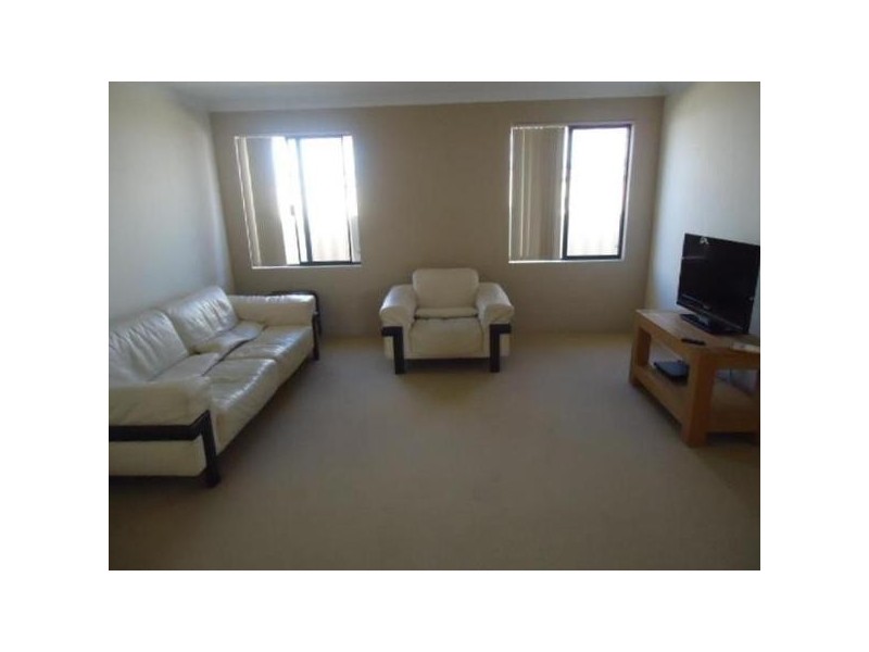 84 Shepperton Drive, Butler WA 6036