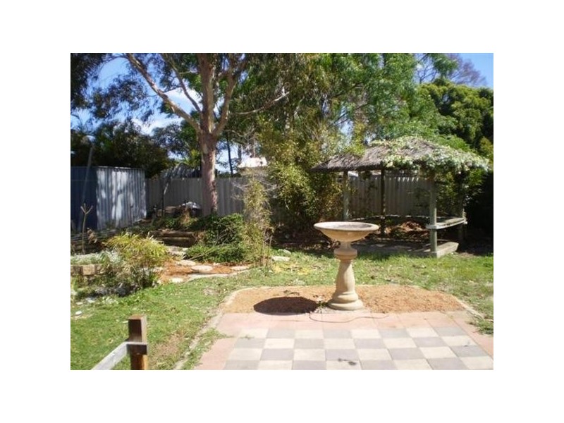 13 Klem Ave, Redcliffe WA 6104