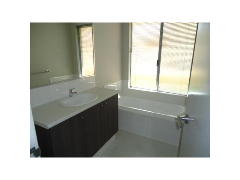 24 Bowline Avenue, Alkimos WA 6038