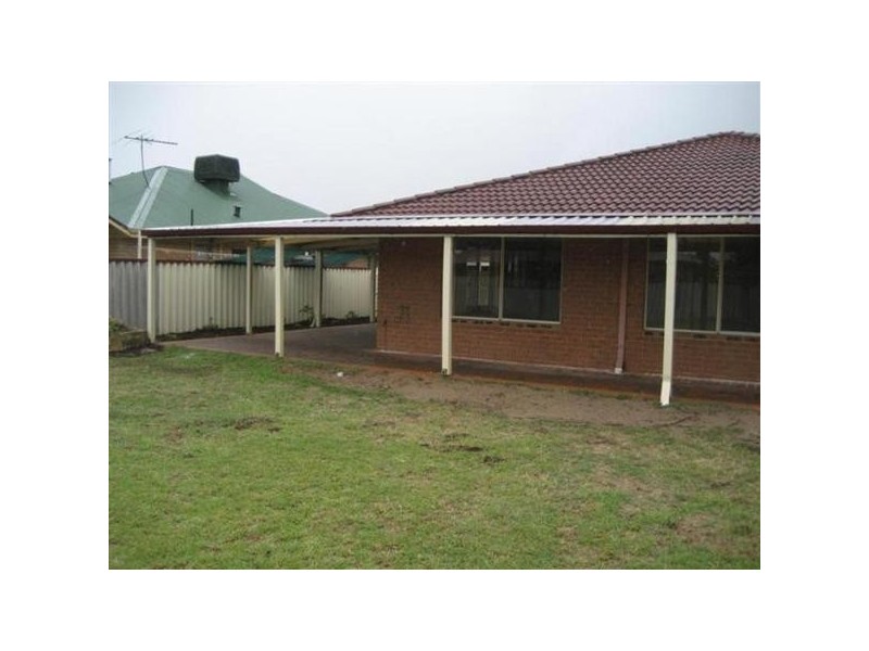 4 Quondong Close, Kenwick WA 6107
