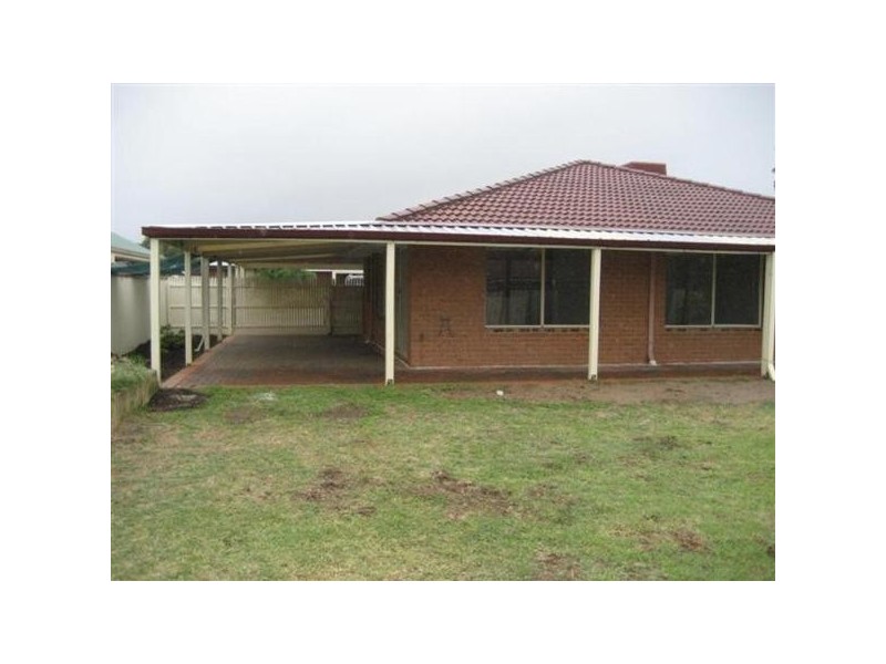 4 Quondong Close, Kenwick WA 6107