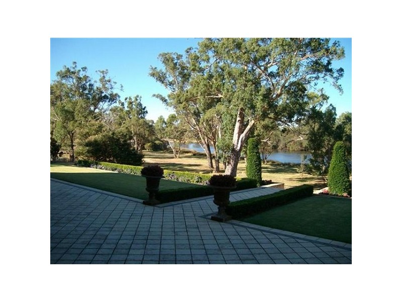 57 NORTH ROAD, Bassendean WA 6054