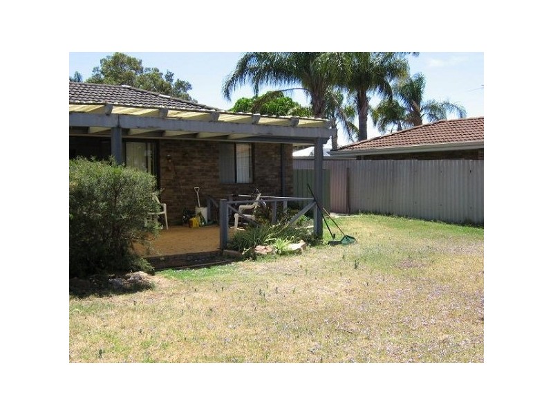 8 Richmond Place, Kingsley WA 6026