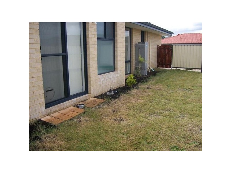 21A Herndon Close, Cannington WA 6107