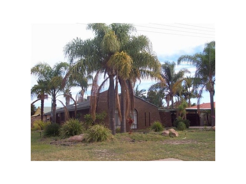 75 Ellison Drive, Langford WA 6147