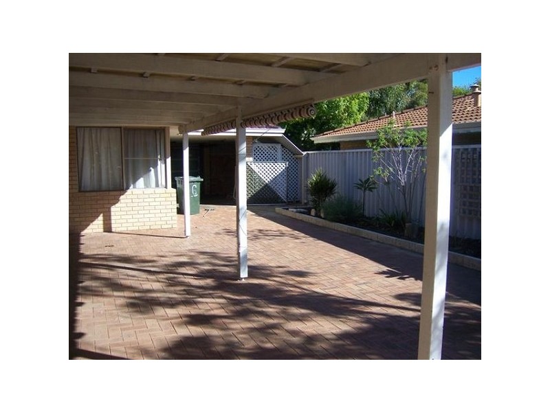 6 Wineberry Loop, South Lake WA 6164