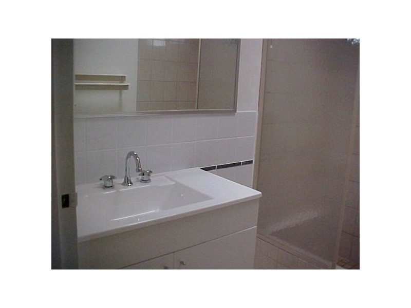 11 Elliot Place, Thornlie WA 6108