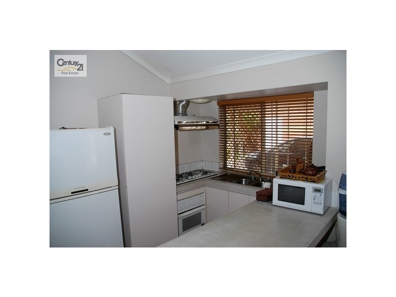 2/33 Flinders Street, Yokine WA 6060