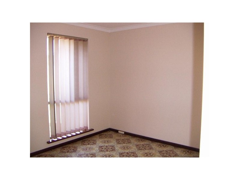 7 Treffone Street, Redcliffe WA 6104