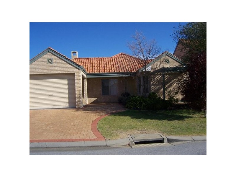 26 Lakefront Circle, The Vines WA 6069