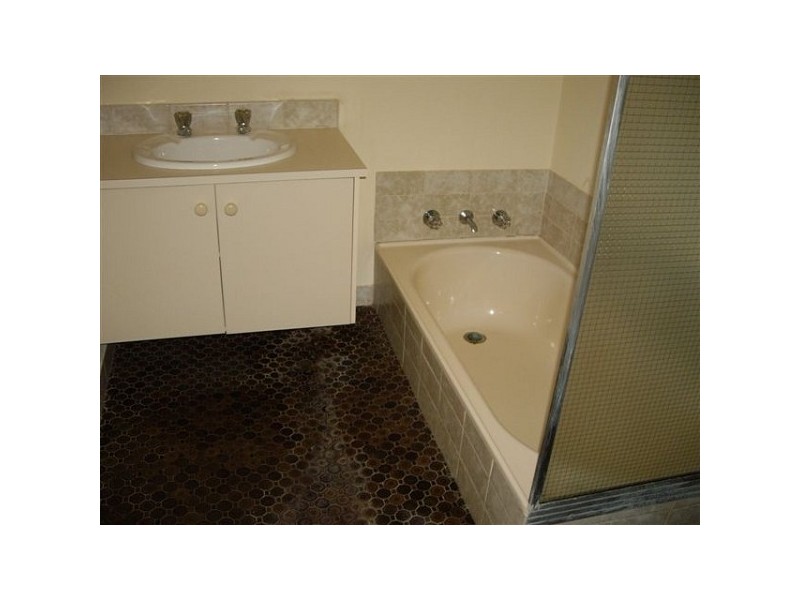 2 Ranleigh Way, Greenwood WA 6024